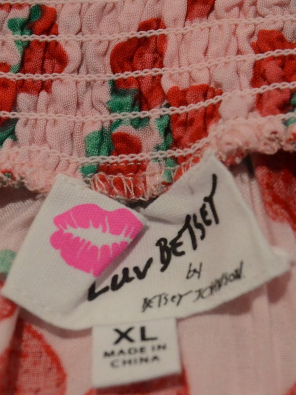 NWT Luv Betsey by Betsey Johnson 2-piece XL Strawberry Pattern Skirt & Blouse - Picture 6 of 6